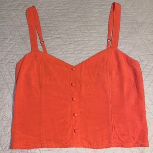 Cropped coral tank